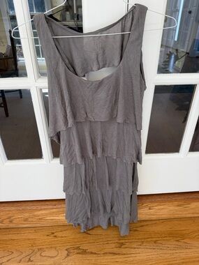 Bailey 44 Layered Scoop Neck Midi Dress in Taupe Gray 🌿